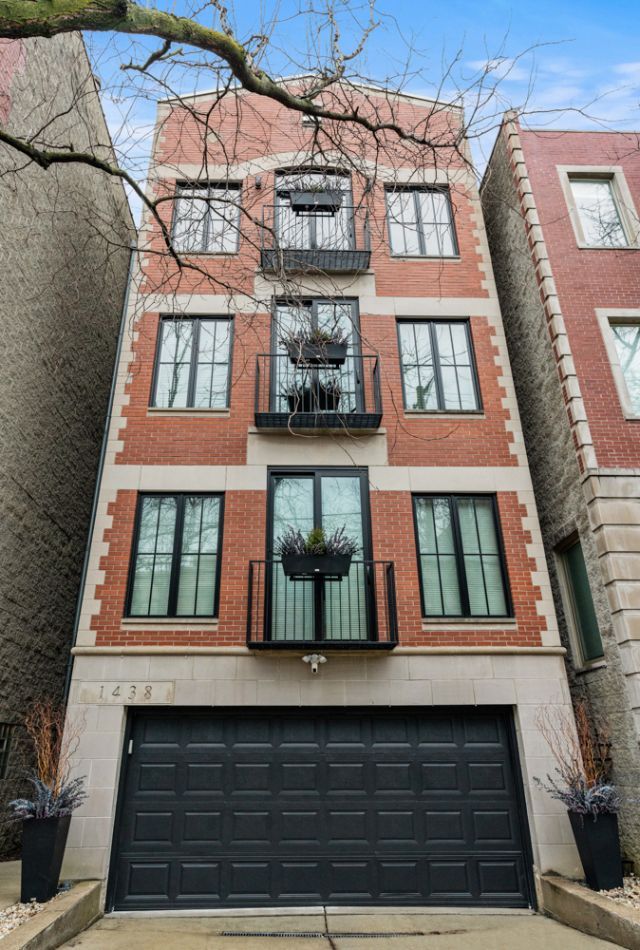 1438 N Wieland Street, Unit 1, Chicago, IL 60610 Main Photo