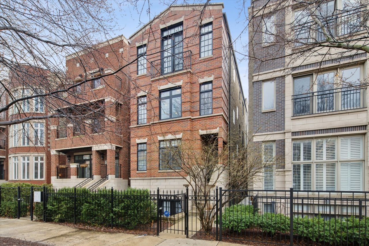 1539 W Montana Street, Unit 2, Chicago, IL 60614 Main Photo