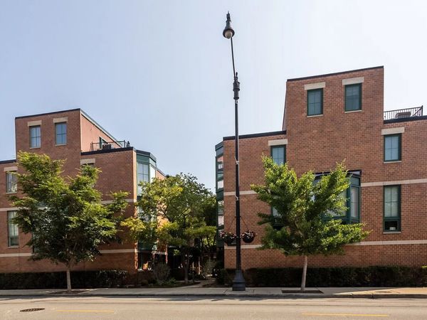 2707 N Lincoln Avenue , Unit R, Chicago, IL 60614