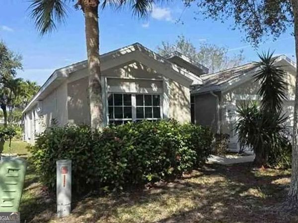 8904 Cedar Hollow Drive, Fort Myers, FL 33912