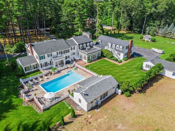 28 Pineswamp Rd, Ipswich, MA 01938