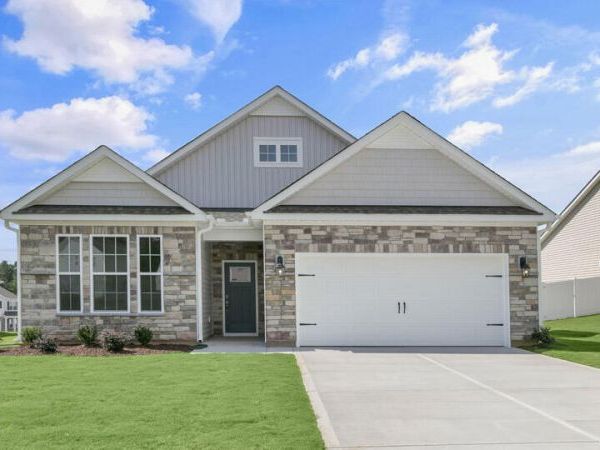 369 Alexis Loop , Sanford, NC 27330