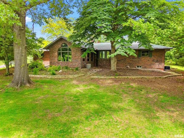 23707 N WEE-MA-TUK Road, Cuba, IL 61427