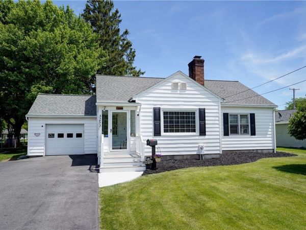 3253 State St , Caledonia, NY 14423