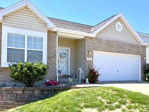 1211 Windcrest Circle, Arnold, MO 63010