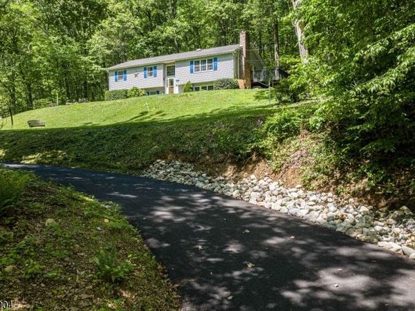 723 Harmony Brass Castle Rd, Harmony, NJ 08865