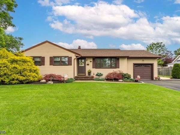 414 N Greasheimer St, Manville, NJ 08835