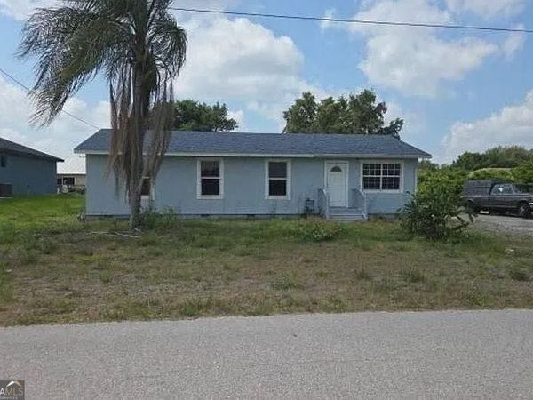 814 Frederick Reid Street E, Lehigh Acres, FL 33974