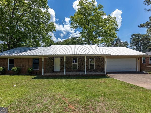 604 Pear Street, West Point, GA 31833