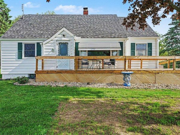24681 County Road 26, Elkhart, IN 46517