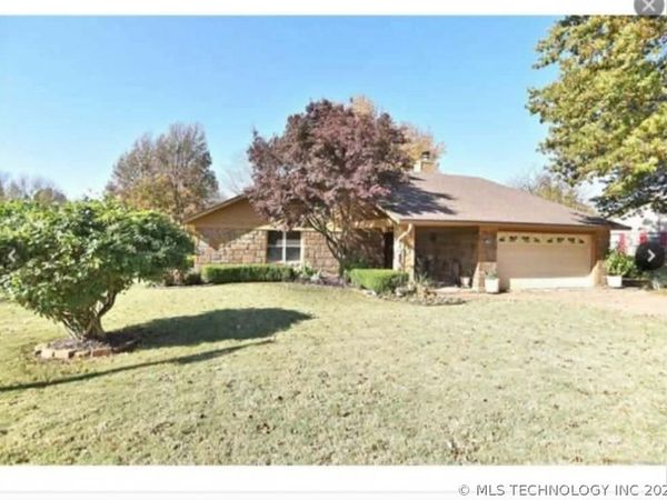 7308 S Oak Avenue , Broken Arrow, OK 74011