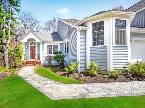 1 Arbor Court, Unit 1, Burlington, MA 01803