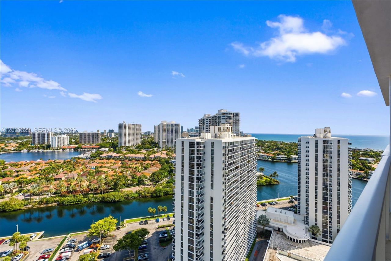 20281 E Country Club Dr , Unit 2101, Aventura, FL 33180 Photo