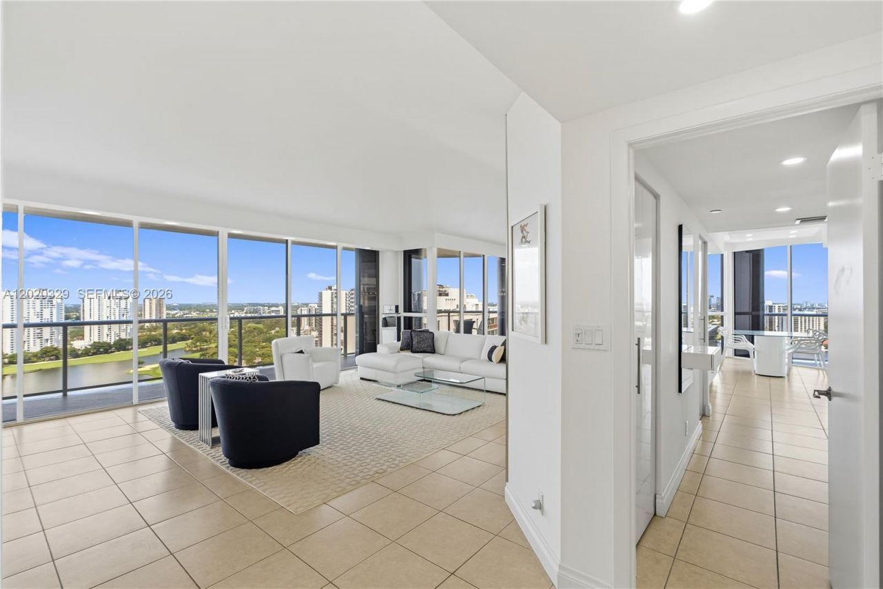 20281 E Country Club Dr , Unit 2101, Aventura, FL 33180 Photo