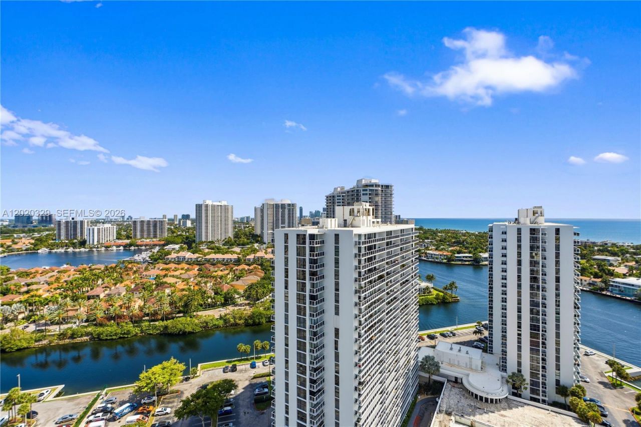 20281 E Country Club Dr , Unit 2101, Aventura, FL 33180 Photo