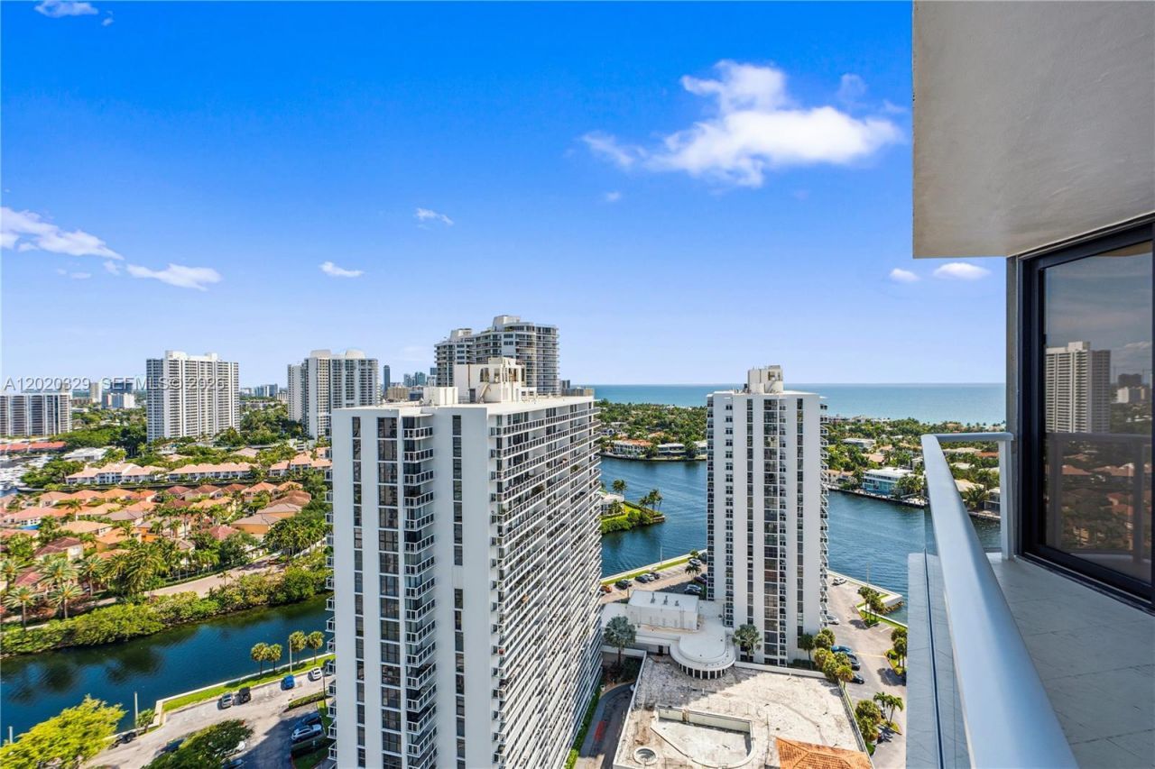 20281 E Country Club Dr, Unit 2101, Aventura, FL 33180 Photo