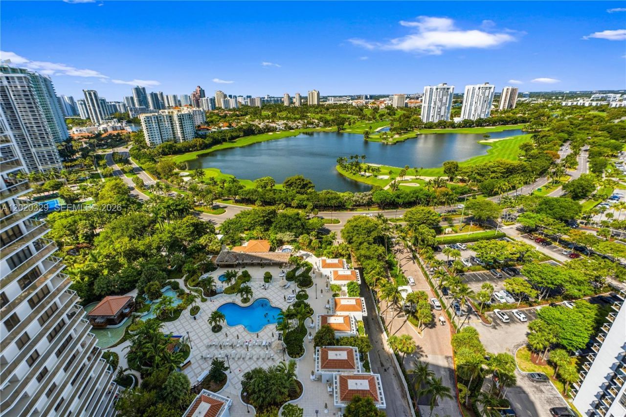 20281 E Country Club Dr, Unit 2101, Aventura, FL 33180 Photo