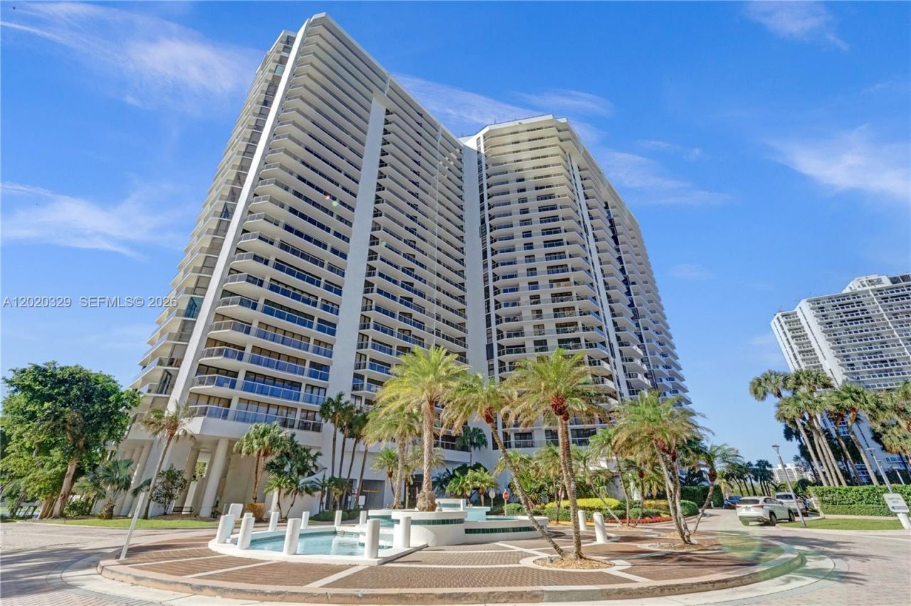 20281 E Country Club Dr , Unit 2101, Aventura, FL 33180 Photo
