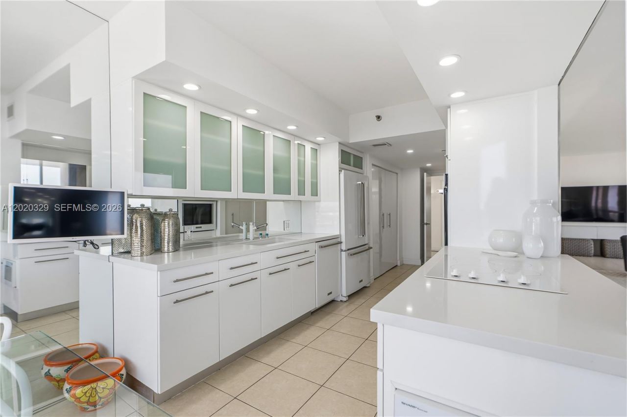 20281 E Country Club Dr, Unit 2101, Aventura, FL 33180 Photo
