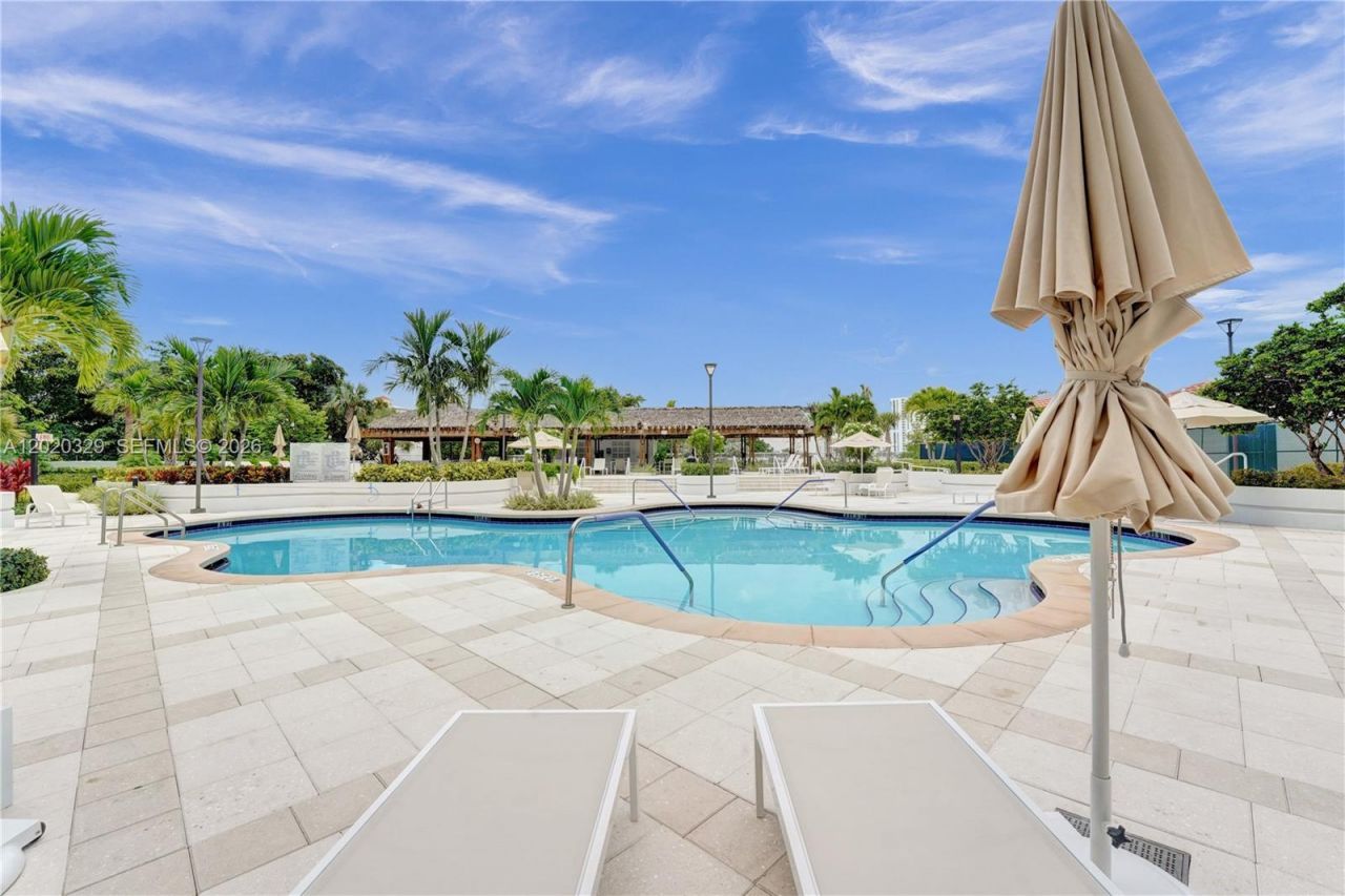 20281 E Country Club Dr, Unit 2101, Aventura, FL 33180 Photo