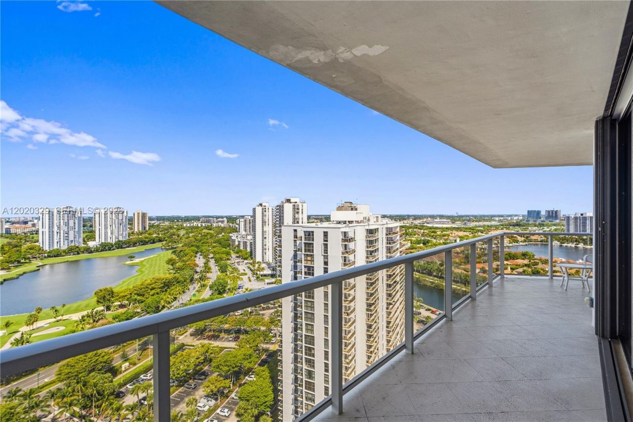 20281 E Country Club Dr, Unit 2101, Aventura, FL 33180 Photo