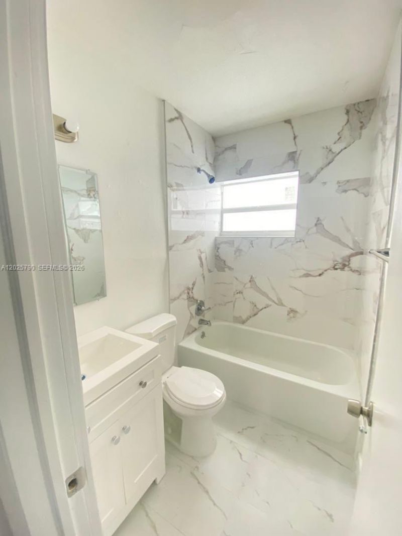 2150 NW 24th St , Unit 2, Miami, FL 33142 Photo