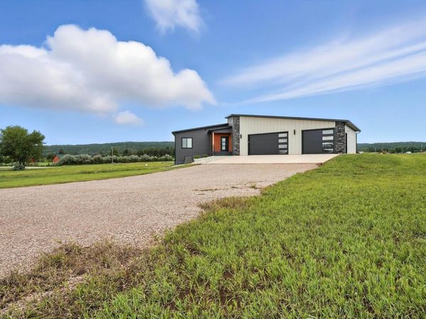 6420 ANDERSON RD, Summerset, SD 57718