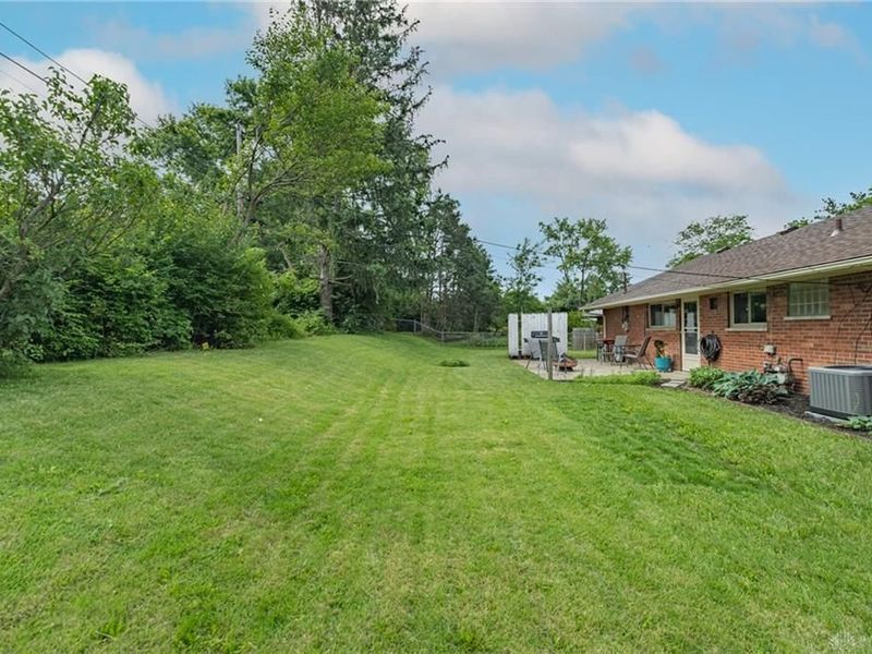 1572 Lanbury Drive, Kettering, OH 45439 Photo 19