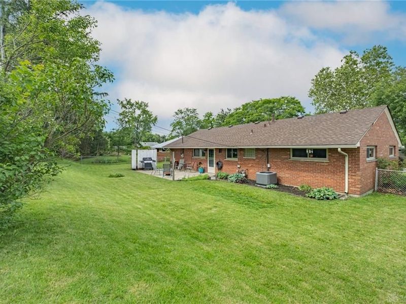 1572 Lanbury Drive, Kettering, OH 45439 Photo 20