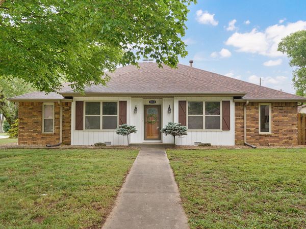 1062 E Evans Street , Springfield, MO 65810