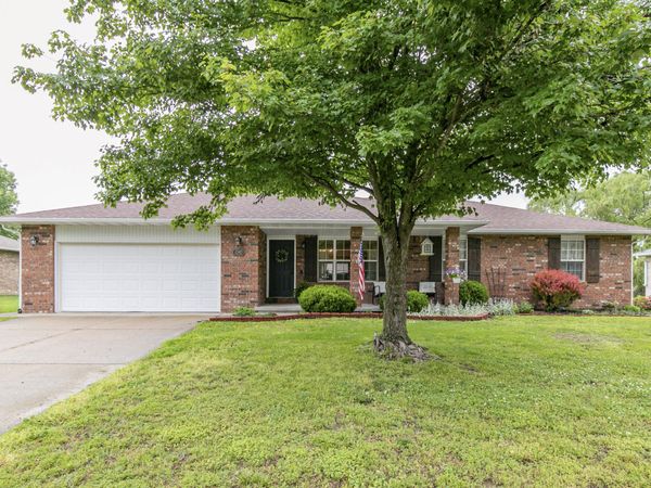 2345 W South Street , Bolivar, MO 65613