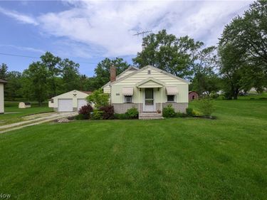 5185 Richville Drive SW, Navarre, OH 44662