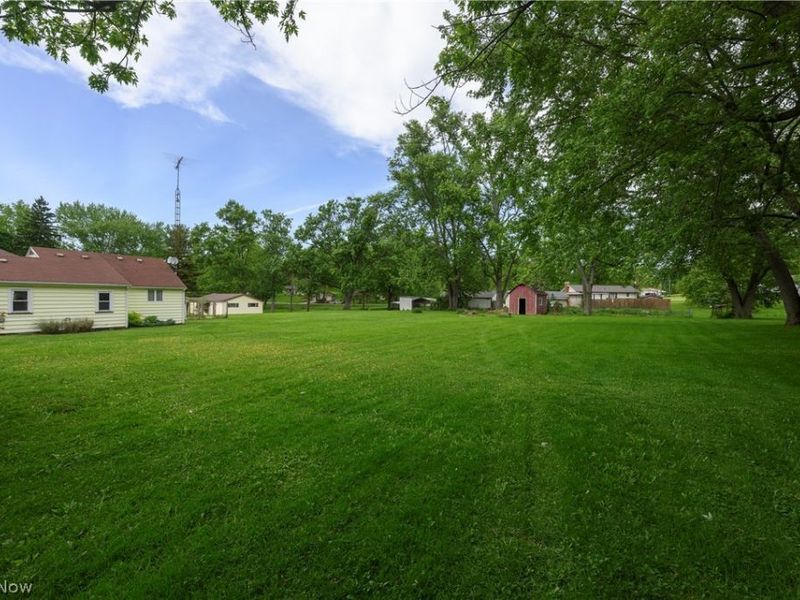 5185 Richville Drive SW, Navarre, OH 44662 Photo 15