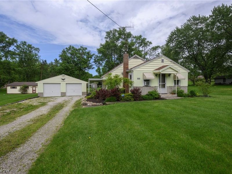 5185 Richville Drive SW, Navarre, OH 44662 Photo 2
