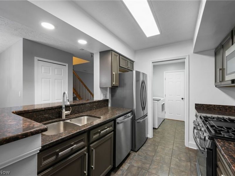 363 Casselberry Place, Twinsburg, OH 44087 Photo 11