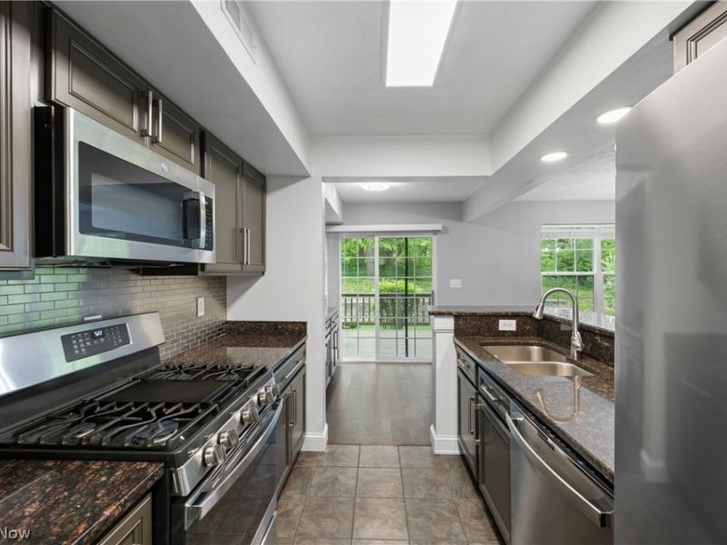 363 Casselberry Place, Twinsburg, OH 44087 Photo 13