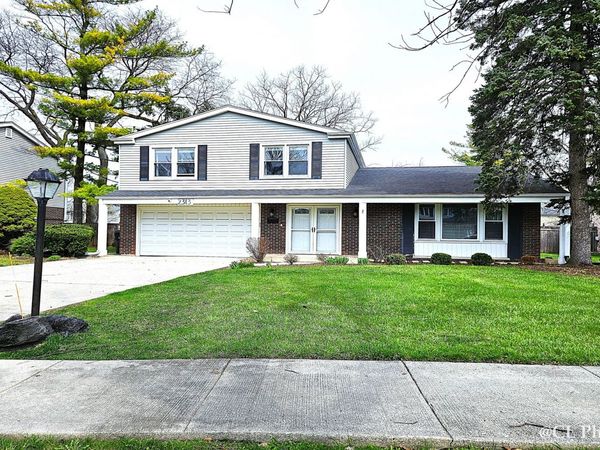2313 Greenwood Road , Glenview, IL 60026