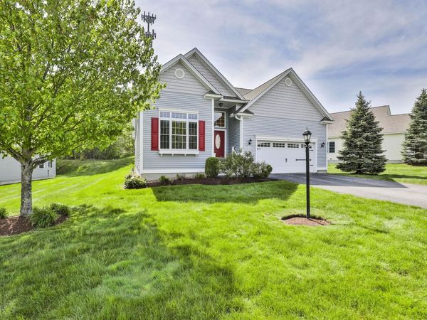 9 Black Forest Circle, Londonderry, NH 03053