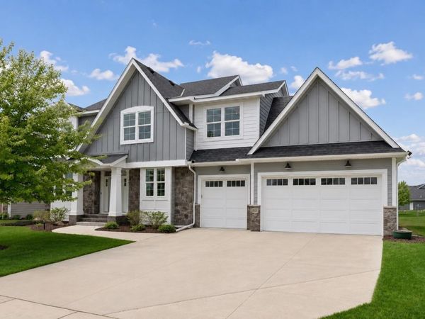 6085 Urbandale Lane N, Plymouth, MN 55446