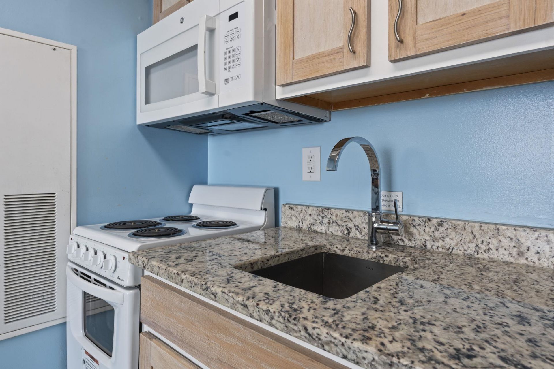 1708 N Ocean Blvd.  Photo 9
