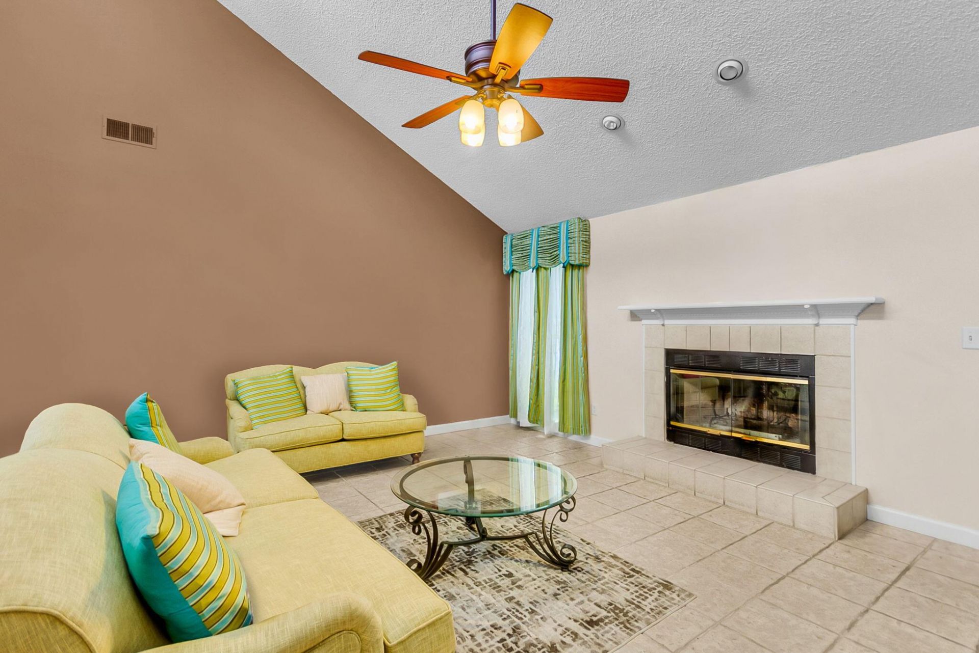 2179 Hunter Creek Drive Photo 15
