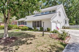 2179 Hunter Creek Drive photo 4