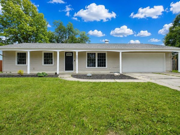 2207 Legoma Drive, Fort Wayne, IN 46819