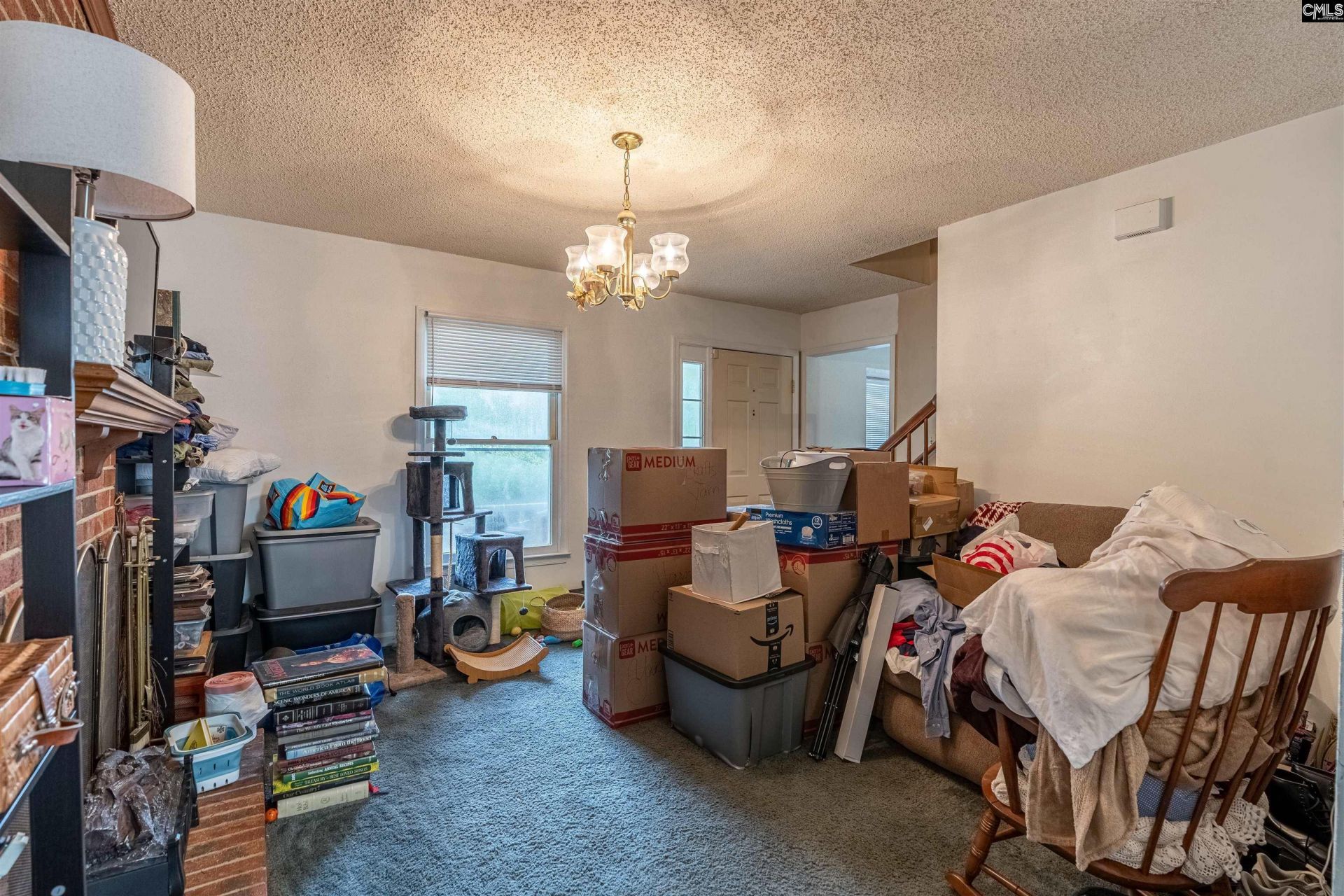 2 Maid Lynn Court  Photo 10