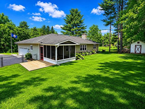 69 Edgewood Drive, Newport City, VT 05855