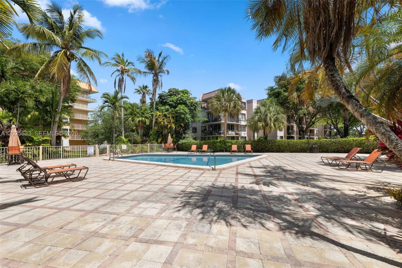 13120 SW 92nd Ave , Unit B505, Miami, FL 33176 Photo