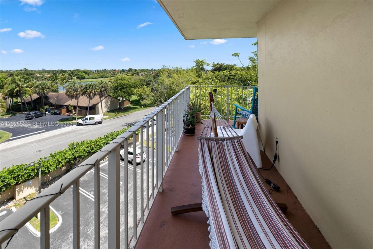 13120 SW 92nd Ave , Unit B505, Miami, FL 33176 Photo