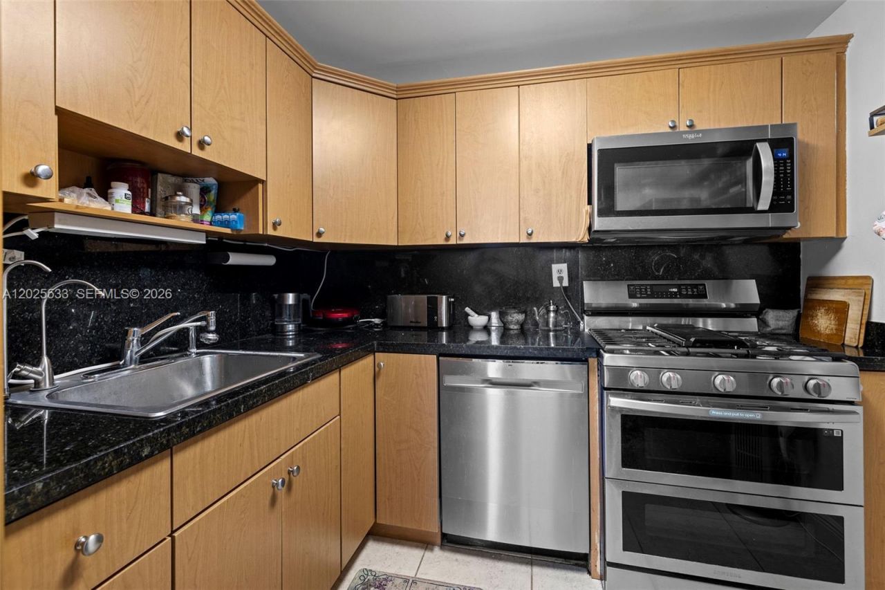 13120 SW 92nd Ave , Unit B505, Miami, FL 33176 Photo
