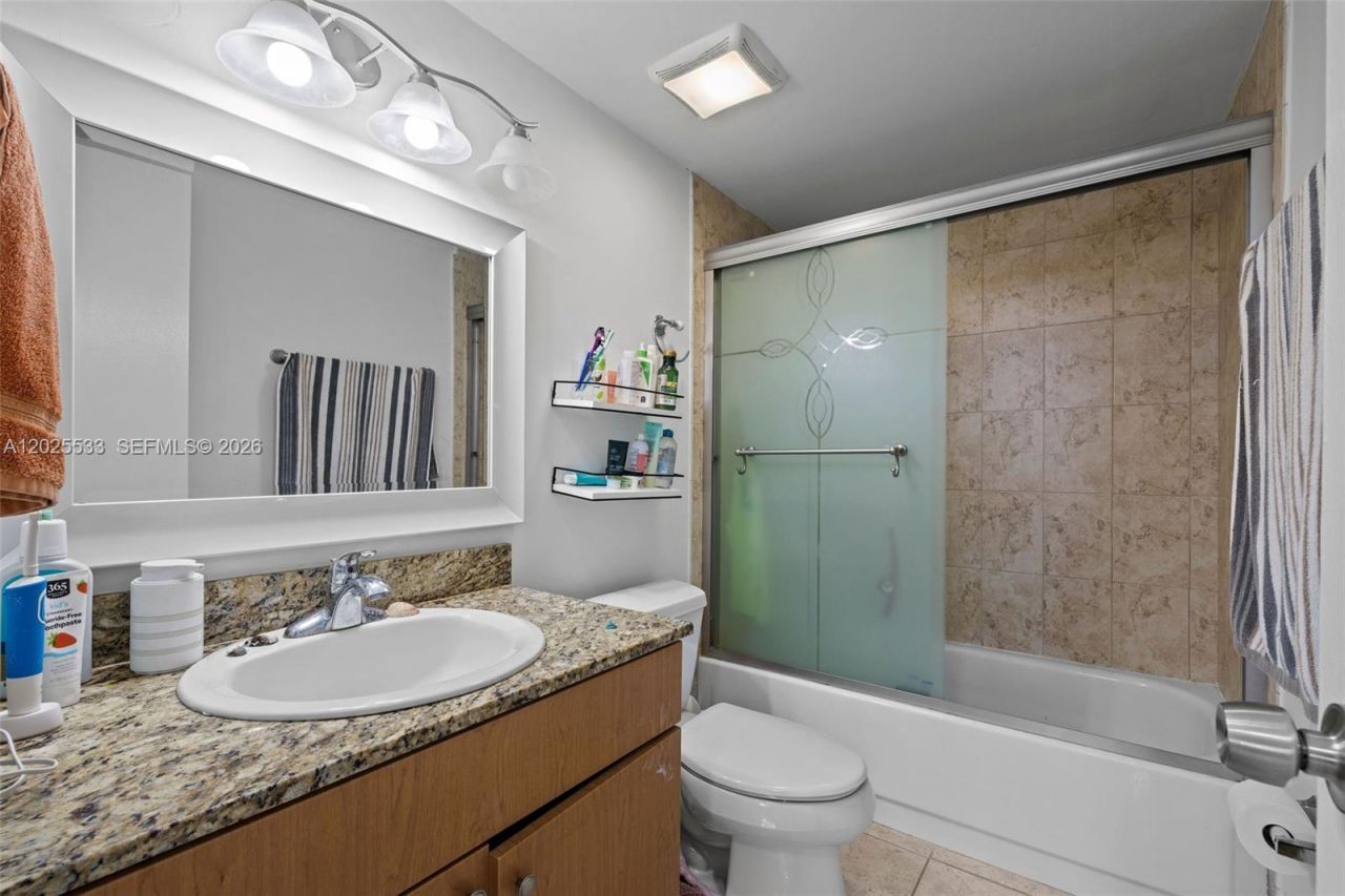 13120 SW 92nd Ave , Unit B505, Miami, FL 33176 Photo