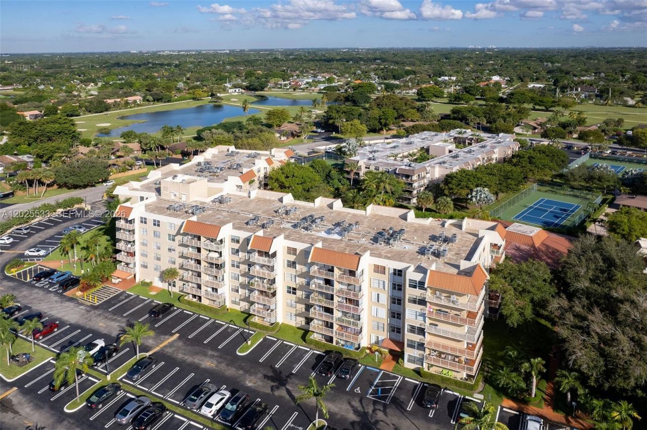 13120 SW 92nd Ave , Unit B505, Miami, FL 33176 Photo